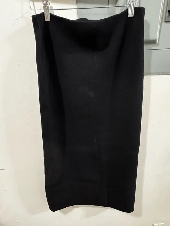 Zara Black Midi Pencil Skirt with Slit - Picture 2 of 3